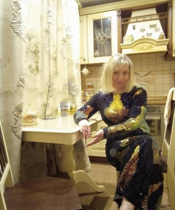 Соблазнительная и жгучая красотка с харизматичной внешностью приглашает в гости профессионала больших наслаждений. Со мной тебе не придется скучать, ведь я создам атмосферу истинного удовольствия и безудержной страсти! 1585, 47 лет